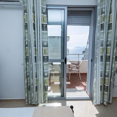 Lucas Apartments Rental Vlorë Exteriör bild