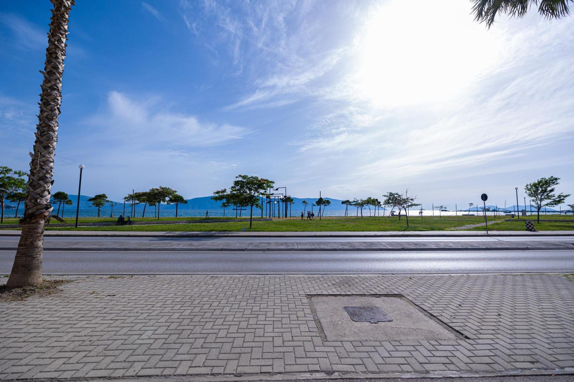 Lucas Apartments Rental Vlorë Exteriör bild