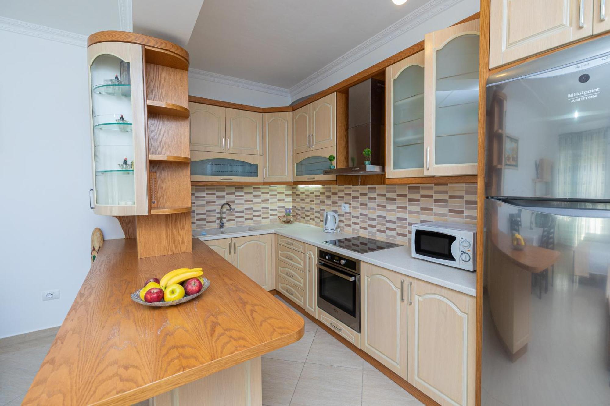 Lucas Apartments Rental Vlorë Exteriör bild
