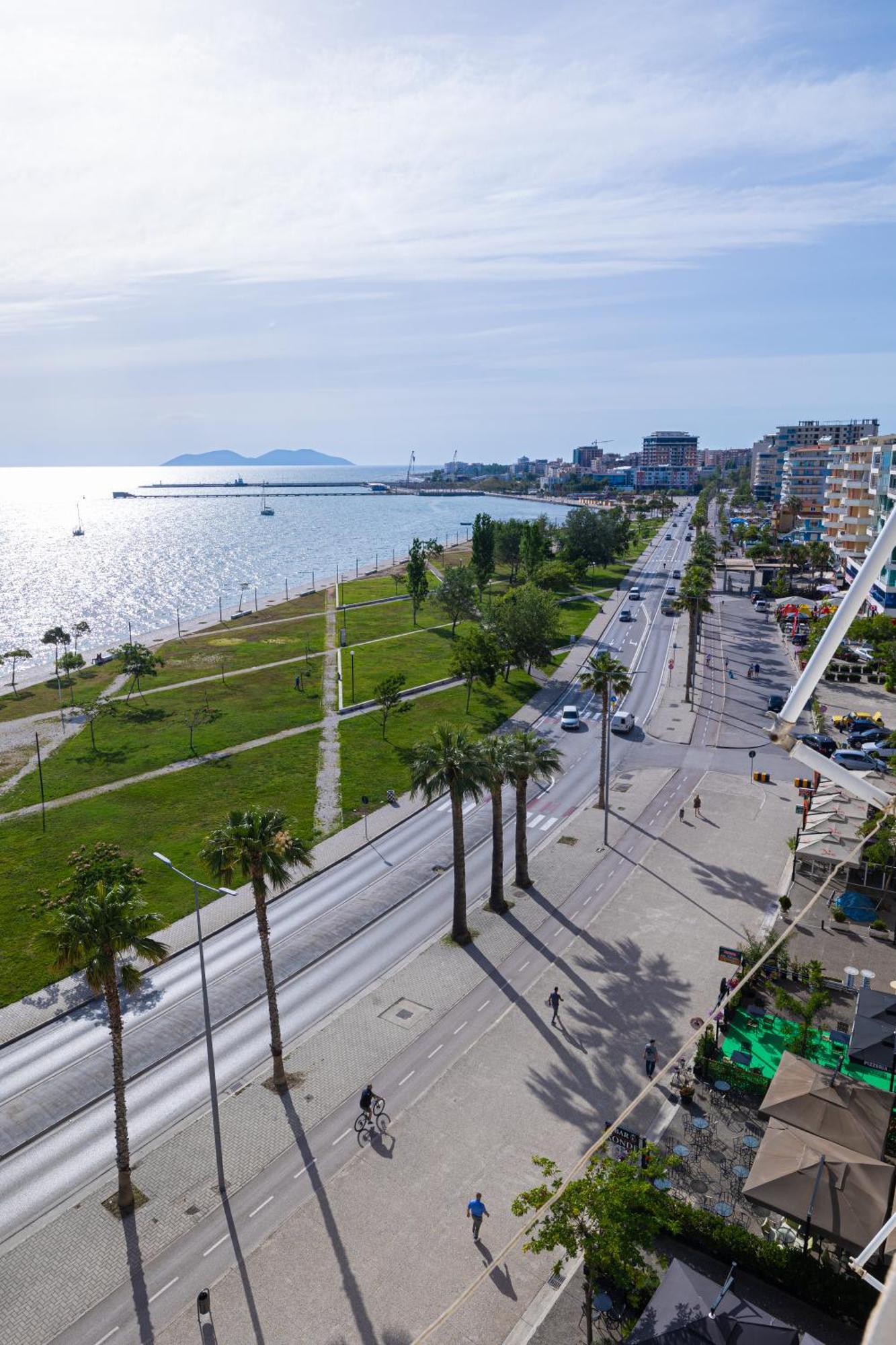 Lucas Apartments Rental Vlorë Exteriör bild