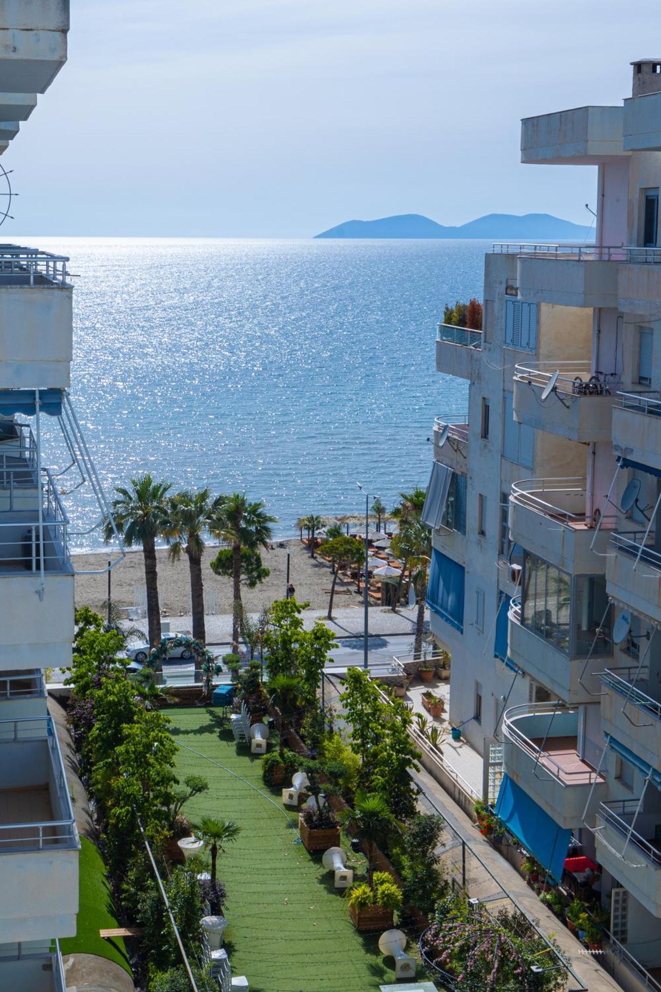 Lucas Apartments Rental Vlorë Exteriör bild